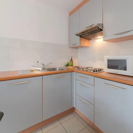 Apartmán Tivoli 37 With Parking By Interhome *